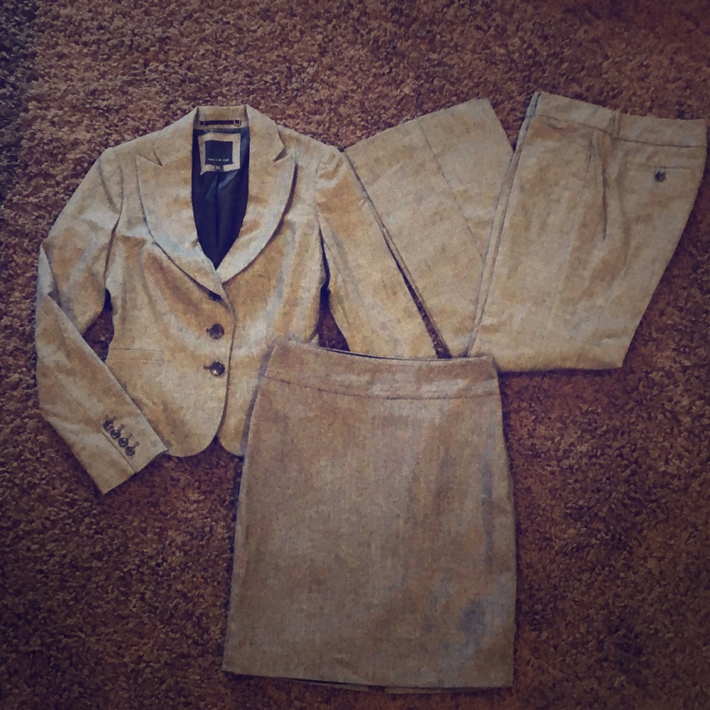 The Limited 3 Piece Suit Size 0-2